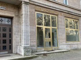 Gewerbeeinheit Karl-Marx-Allee